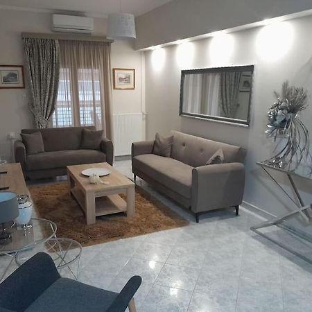 Maison De Luxx , A11 City Center Larissa Exterior photo